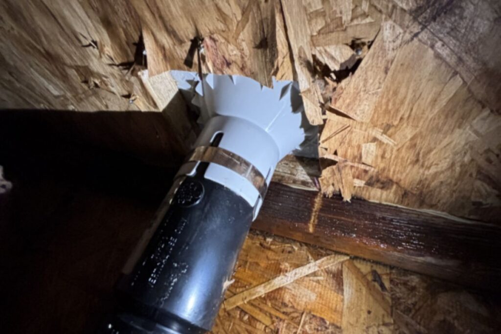 Crawl space water damage in Bend, OR